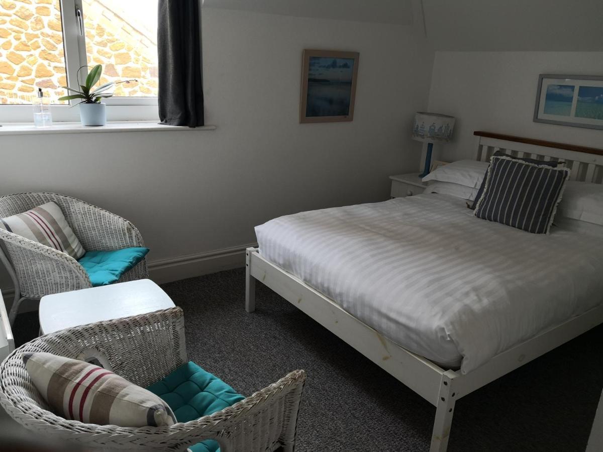 הנסטנטון Sunset Guest House מראה חיצוני תמונה A room at the hotel
