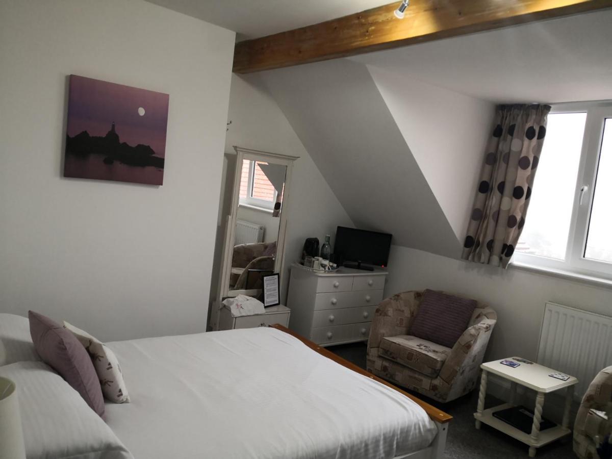 הנסטנטון Sunset Guest House מראה חיצוני תמונה A room at the Old Post Office