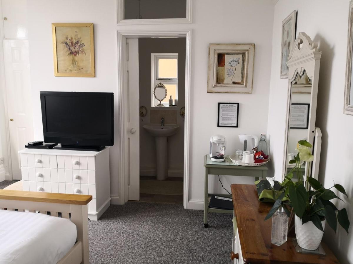 הנסטנטון Sunset Guest House מראה חיצוני תמונה A room at the hotel